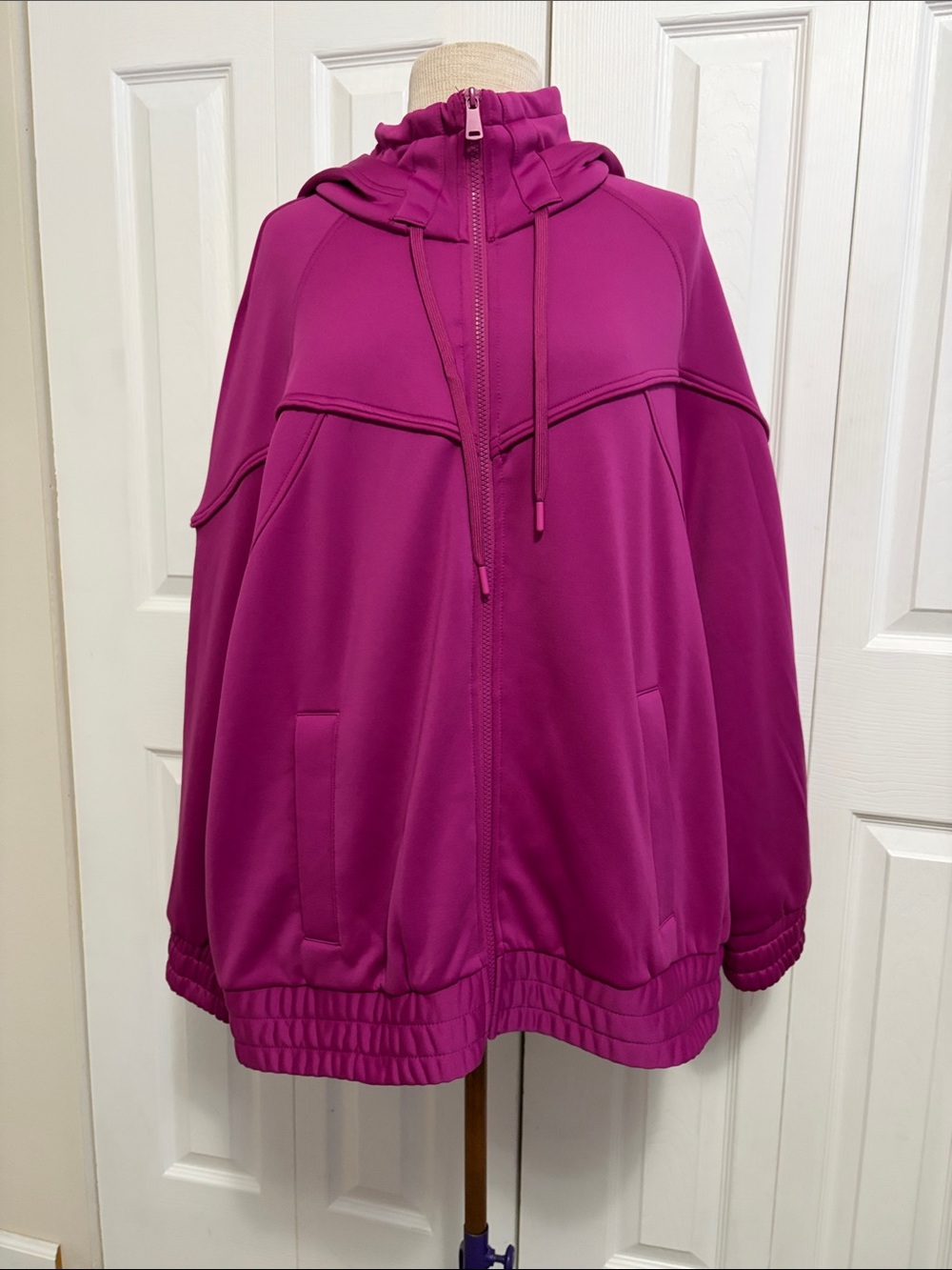 Lane Bryant LIVI Women's Fuchsia Zip-Front Hooded Bomber Jacket New Size 22/24